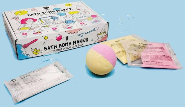 Как сделать бомбочки для ванны для детей. Сначала вам следует купить набор для изготовления бомбочек для ванны.